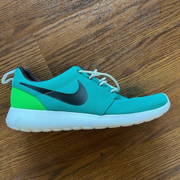 Nike Roshe Runs - Picture 1 of 1